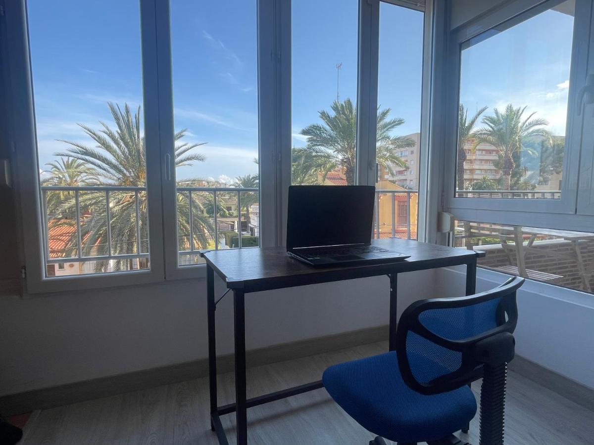 Nice Apartment Near The Sea Torrevieja Exterior foto